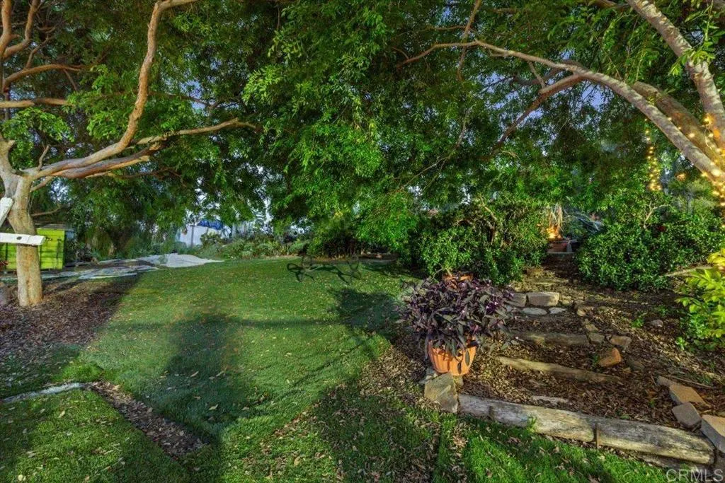 https://cdn.realtyfeed.com/cdn/127/306412079/633b47f61645e445543bdb0a03106dff.webp