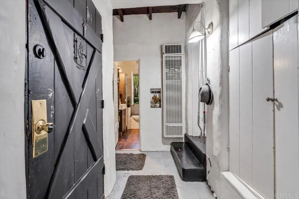 https://cdn.realtyfeed.com/cdn/127/306412079/dd2d250aa6c24d9a2753435ee77f5d81.webp