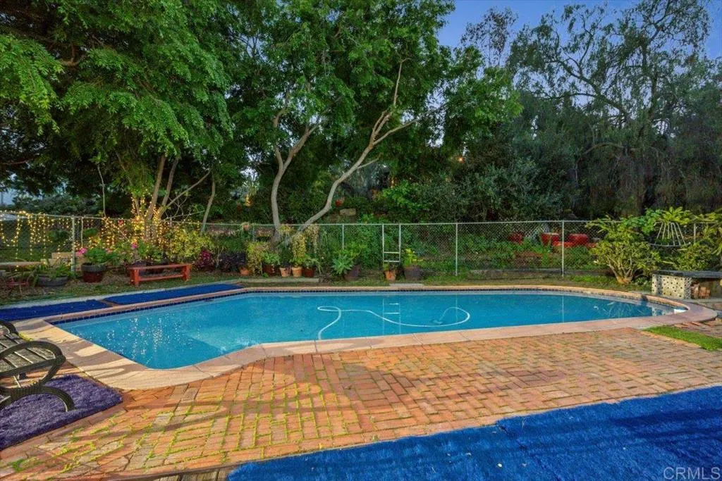 https://cdn.realtyfeed.com/cdn/127/306412079/dd81a815e40d5fc83e3e87532d43daff.webp