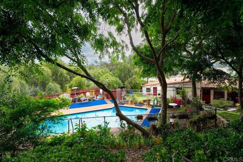 https://cdn.realtyfeed.com/cdn/127/306412079/f14d79e42344109fd05cca4ce77d27cb.webp
