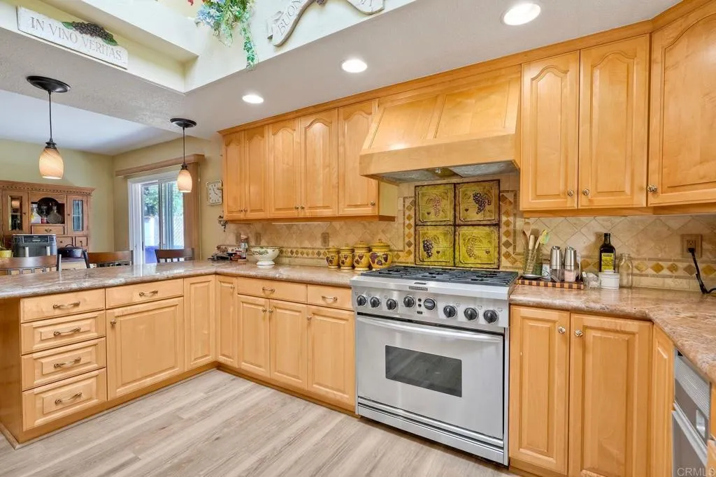https://cdn.realtyfeed.com/cdn/127/306412087/25c6c13dad0d9aaa794d442a839679ff.webp