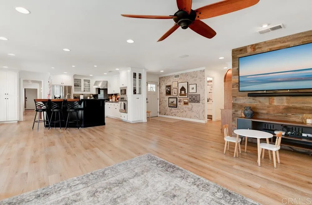 https://cdn.realtyfeed.com/cdn/127/306412101/27bcd6224ed48e88ad8360716b43f39a.webp