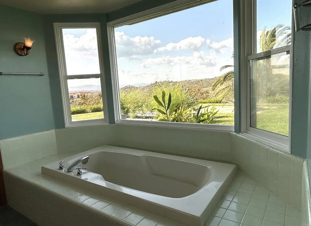 https://cdn.realtyfeed.com/cdn/127/306412110/0c2be9675e5bfb7f3d4ac116129b5f47.webp