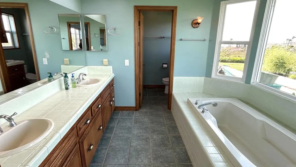 https://cdn.realtyfeed.com/cdn/127/306412110/6463701d5bbc9e5d53da181e40baded2.webp