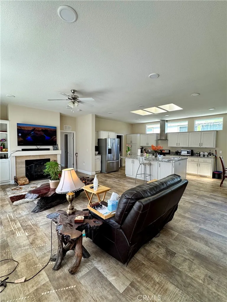 Northridge, CA 91324