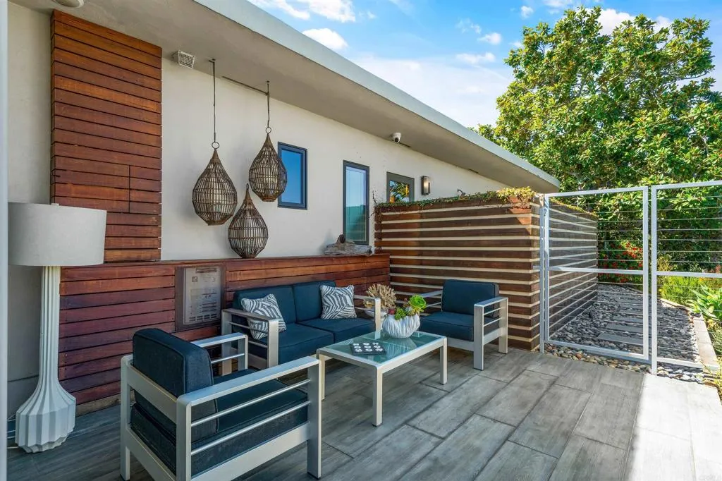 https://cdn.realtyfeed.com/cdn/127/306412126/4b173bdc2980c0a3b1952e5b952aa981.webp