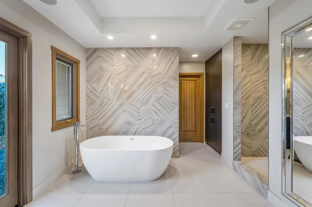 https://cdn.realtyfeed.com/cdn/127/306412126/887e6379839cf4c132d6177abaed1654.webp