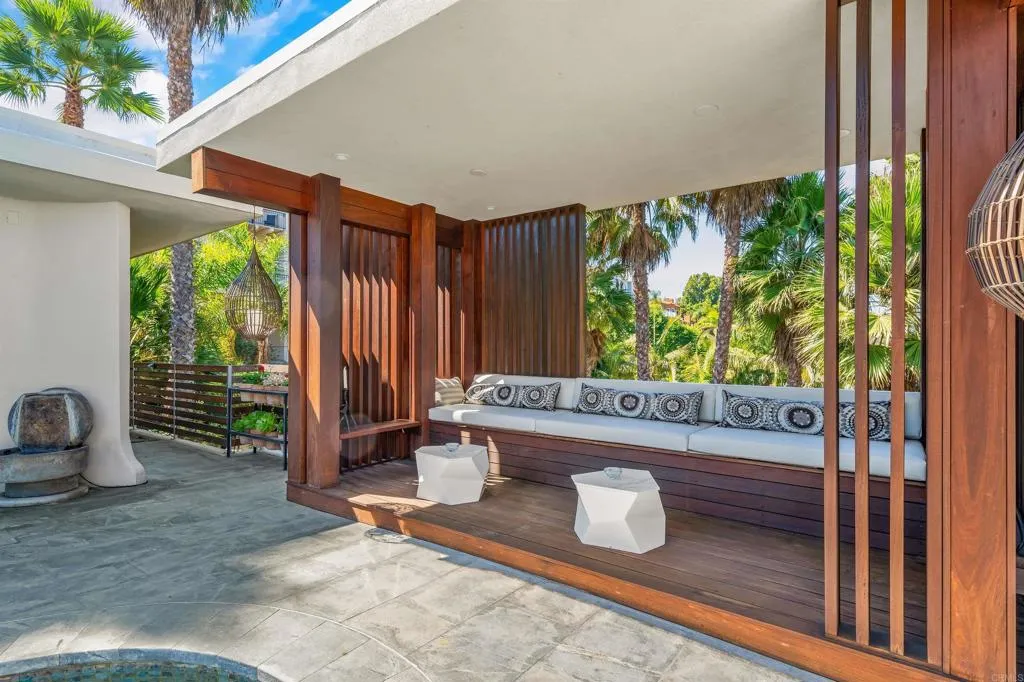 https://cdn.realtyfeed.com/cdn/127/306412126/b719eaf1b93e92096153f9348863b185.webp