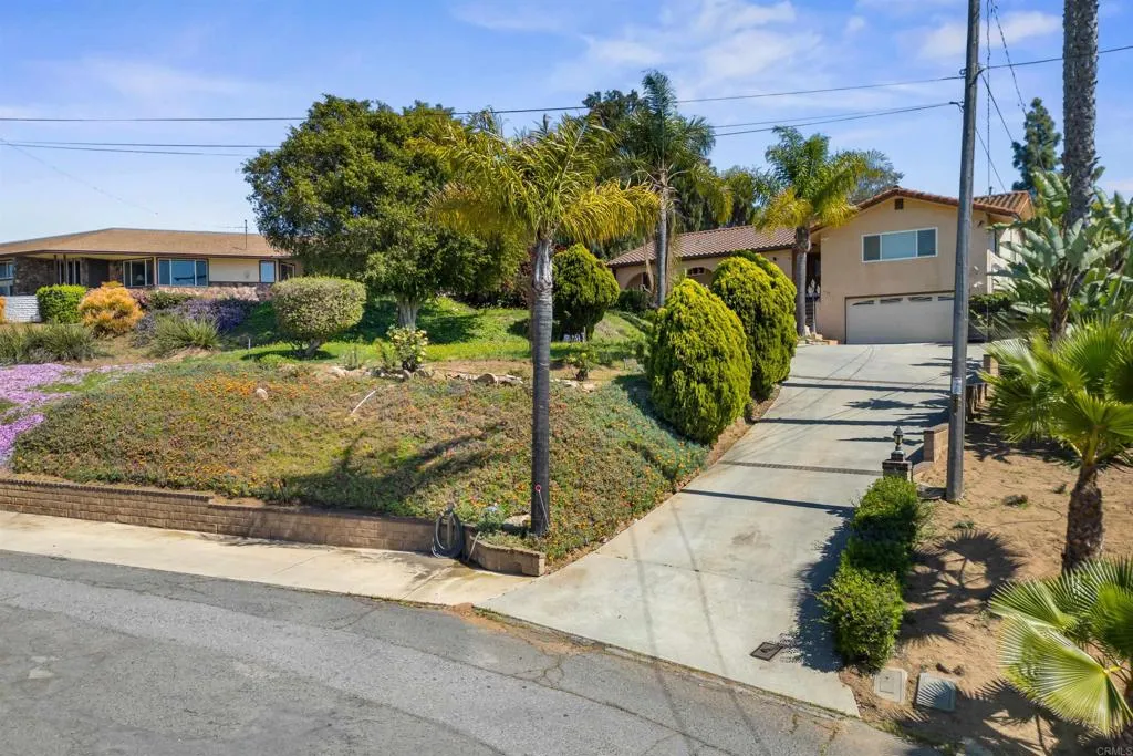 https://cdn.realtyfeed.com/cdn/127/306412315/434d639b95f85458b9b389fdb05191a5.webp