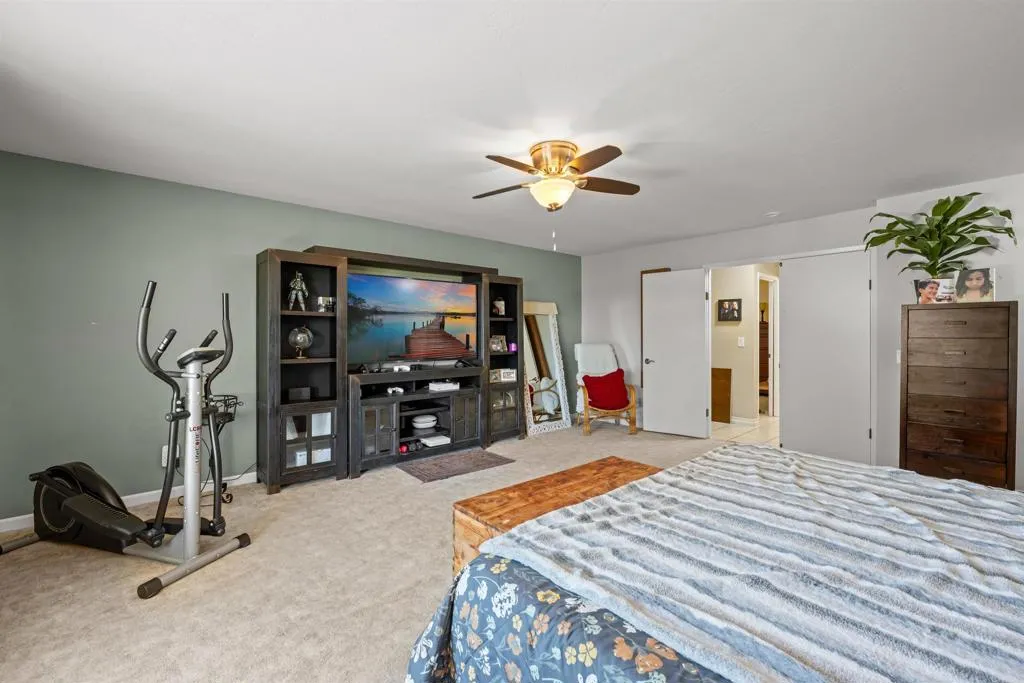 https://cdn.realtyfeed.com/cdn/127/306412315/ffa1c95adf0abd740b0579e1f45208b5.webp