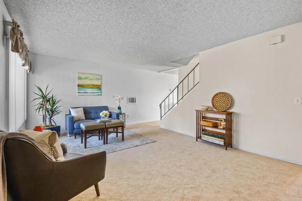 https://cdn.realtyfeed.com/cdn/127/306412376/33f91aa38b1e570c220fdcbc714b2447.webp
