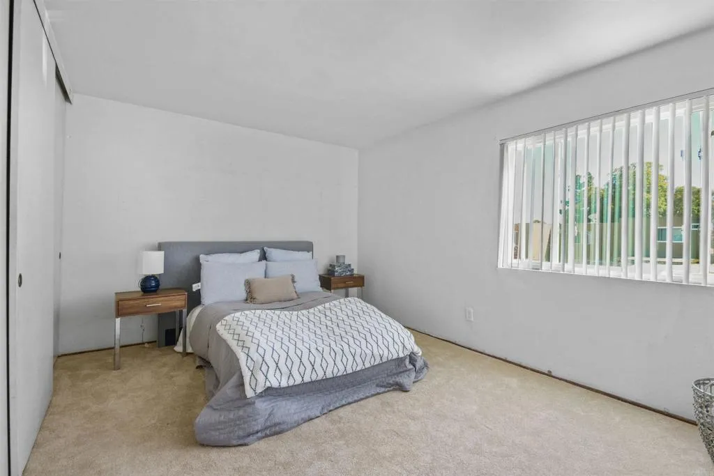 https://cdn.realtyfeed.com/cdn/127/306412376/349751340823871f5a3845069f68e271.webp