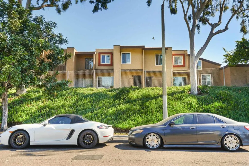 https://cdn.realtyfeed.com/cdn/127/306412376/40c543470e78d0b53aa4052a2addb8fd.webp