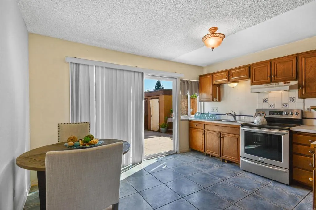 https://cdn.realtyfeed.com/cdn/127/306412376/c0232ee137fbe9a55dbde6eeb89a9567.webp