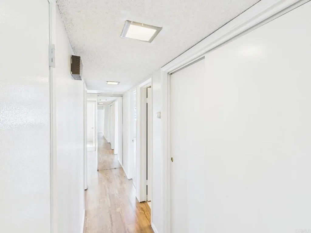 https://cdn.realtyfeed.com/cdn/127/306412377/1d1eab479c3e57c52b197dab9bd50959.webp