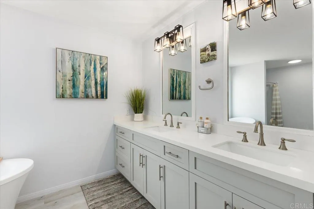 https://cdn.realtyfeed.com/cdn/127/306412546/05255c2280403ae452c0dbcbe163f587.webp