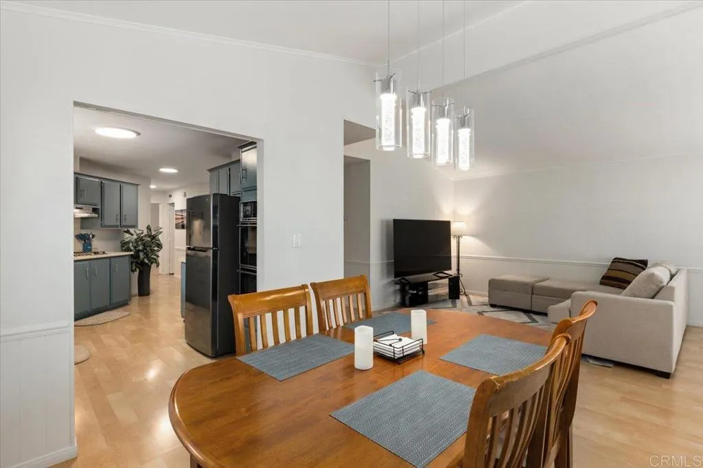 https://cdn.realtyfeed.com/cdn/127/306412546/12ed5ea39efe08e80060fc89b5c5a86a.webp