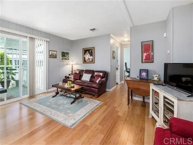 https://cdn.realtyfeed.com/cdn/127/306412589/4c9a78b6976248122562f62186dc5e6f.webp