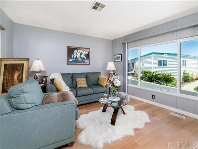 https://cdn.realtyfeed.com/cdn/127/306412589/6a3d79522ab8254200896721d2bc4de0.webp