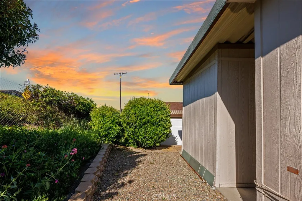 https://cdn.realtyfeed.com/cdn/127/306412682/21fb407e62dcb0eb4097783de9bcdf30.webp