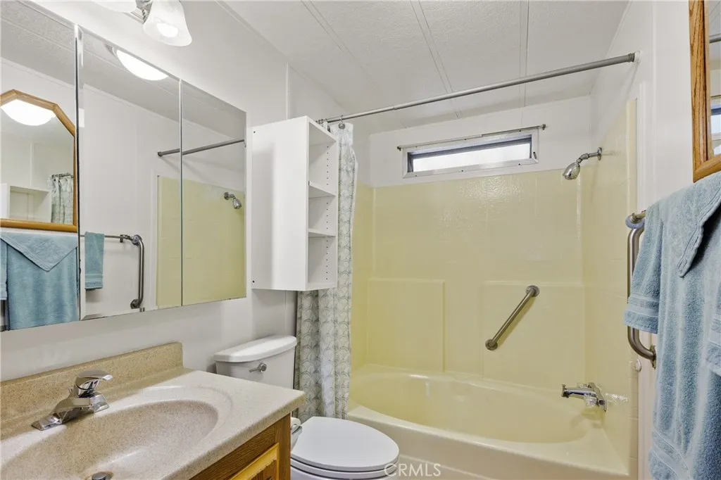 https://cdn.realtyfeed.com/cdn/127/306412682/2c50146ff2c9373c990e062544d2386a.webp