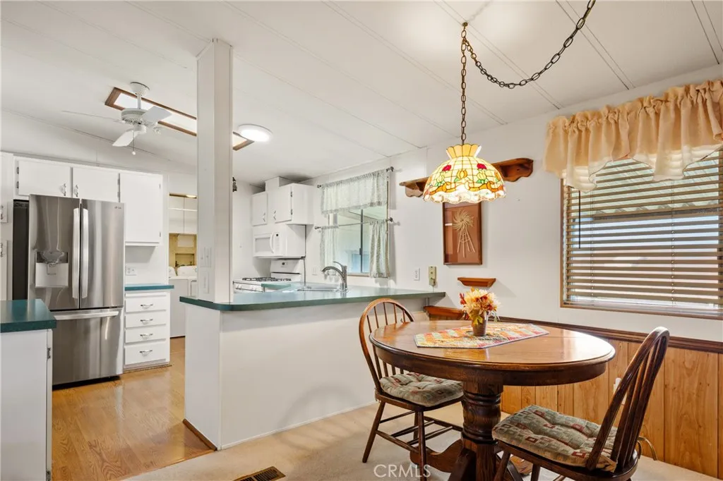 https://cdn.realtyfeed.com/cdn/127/306412682/a4b5fc8071e504ed738a842596e2c159.webp