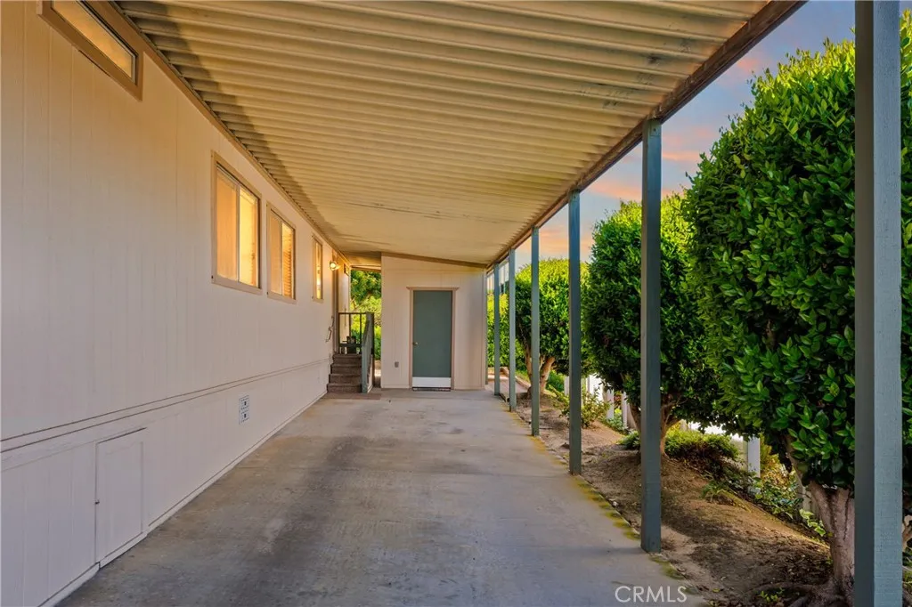 https://cdn.realtyfeed.com/cdn/127/306412682/aa4ffc9d034d28c437f498f909759dfe.webp