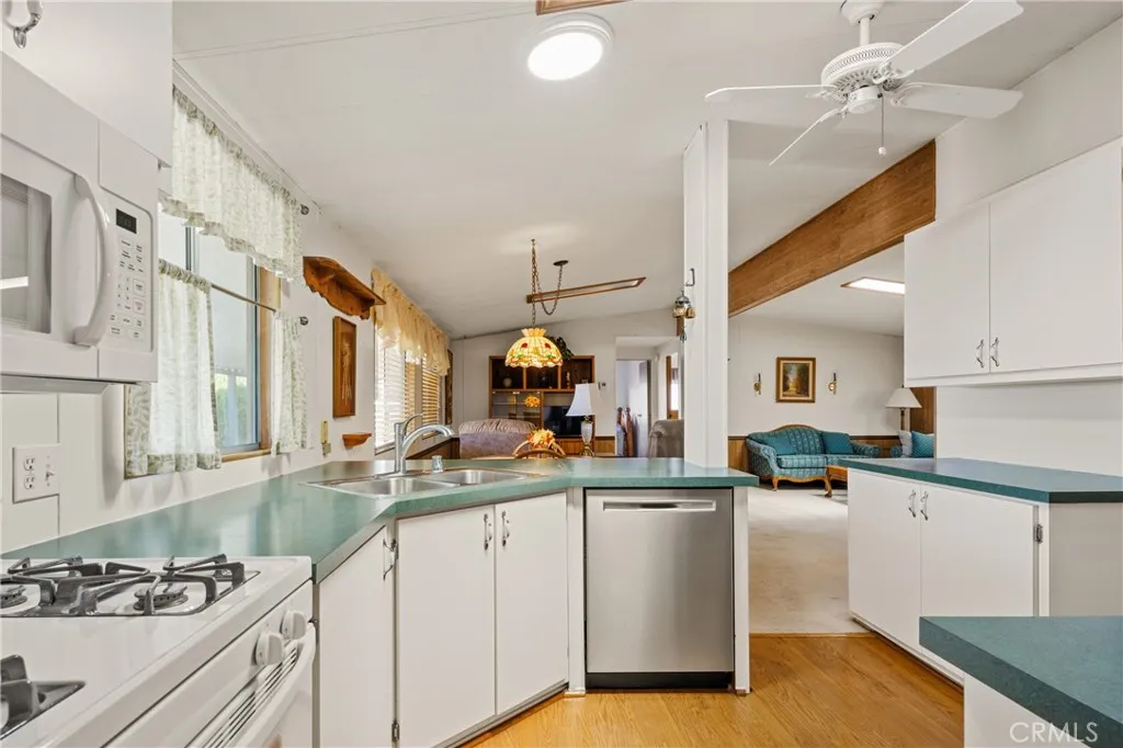 https://cdn.realtyfeed.com/cdn/127/306412682/d3040d2a3d176fbaffe135d347e77650.webp