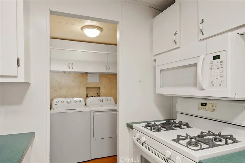 https://cdn.realtyfeed.com/cdn/127/306412682/fe61e50f907437597bb74c605f89a009.webp