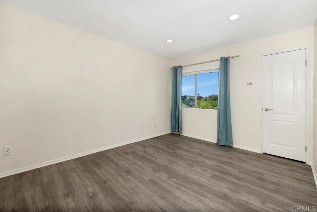https://cdn.realtyfeed.com/cdn/127/306412869/174f0620adf10c906b268bd45d337bc6.webp