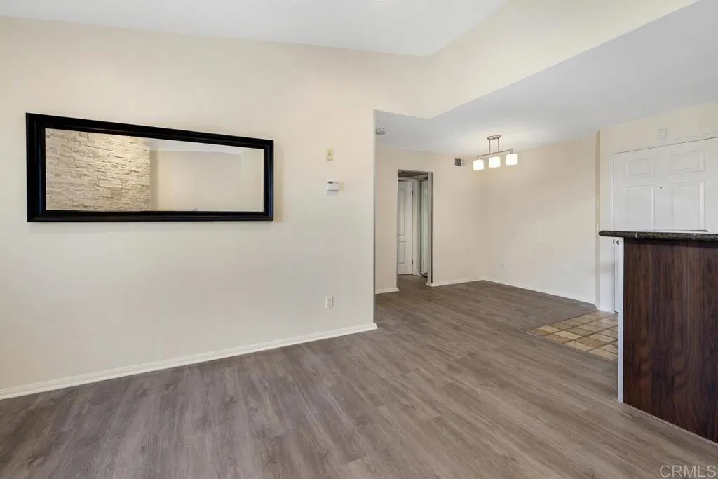 https://cdn.realtyfeed.com/cdn/127/306412869/5b72ccc43801edd3f1021799687a1a4a.webp