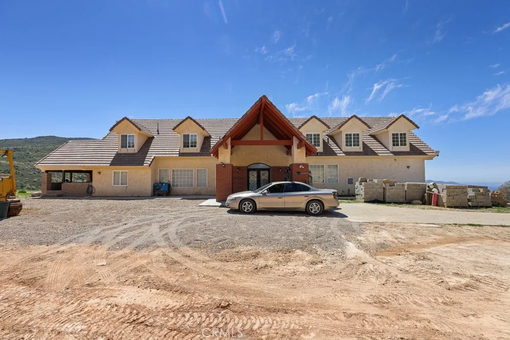 https://cdn.realtyfeed.com/cdn/127/306412882/1cd7b4412358534d2352ba090bb0ca00.webp