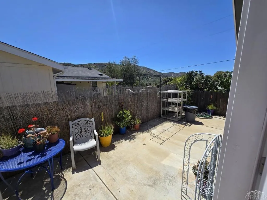 https://cdn.realtyfeed.com/cdn/127/306412957/6e26001c65bbd473085046cf50b15683.webp