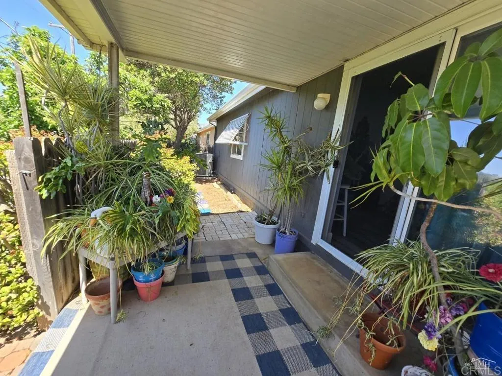 https://cdn.realtyfeed.com/cdn/127/306412957/99f6dfac2d62416b658b8498fdd17490.webp