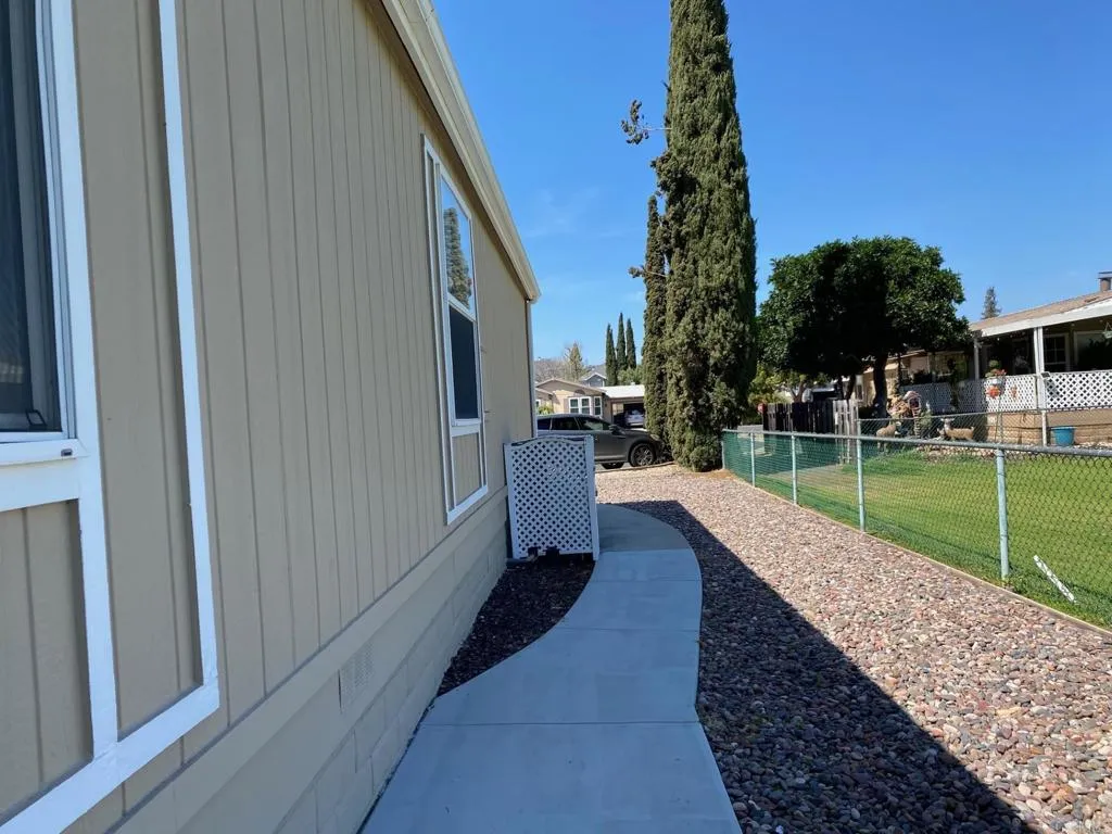 https://cdn.realtyfeed.com/cdn/127/306412960/0525dc3c3c6f25e4c7c317bce0d0e559.webp