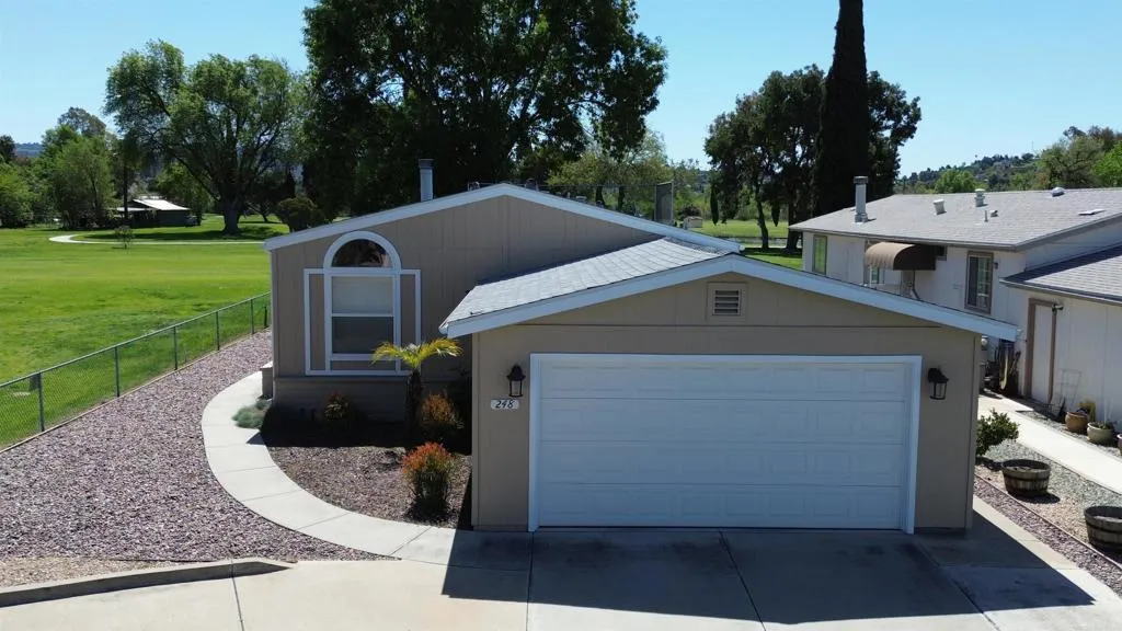 https://cdn.realtyfeed.com/cdn/127/306412960/0bca760390f62e61d6a4ef05ce8fdae5.webp