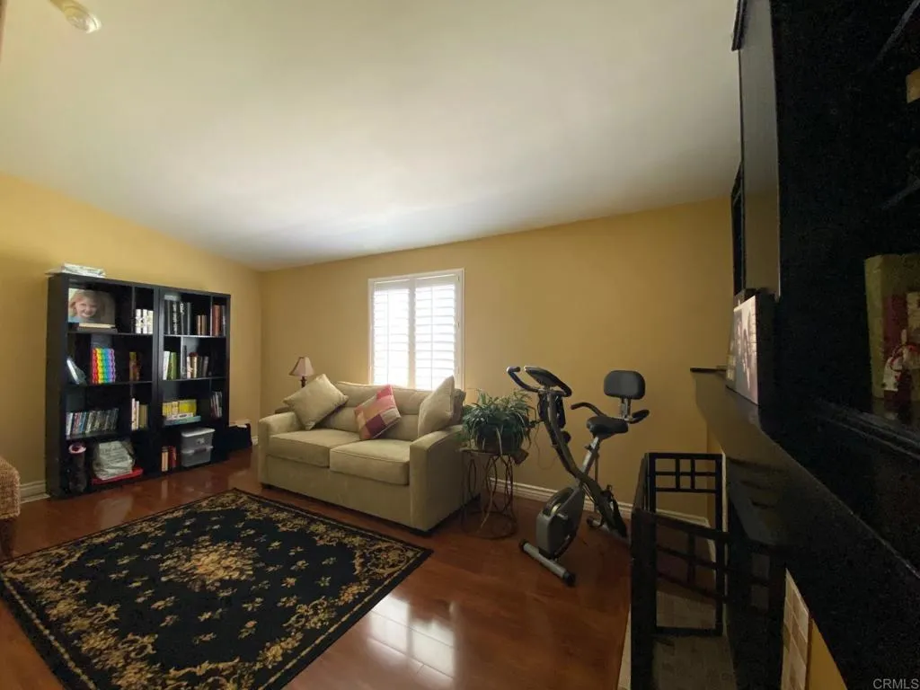 https://cdn.realtyfeed.com/cdn/127/306412960/0c902fa31968adb5f332f1facc99ddc7.webp