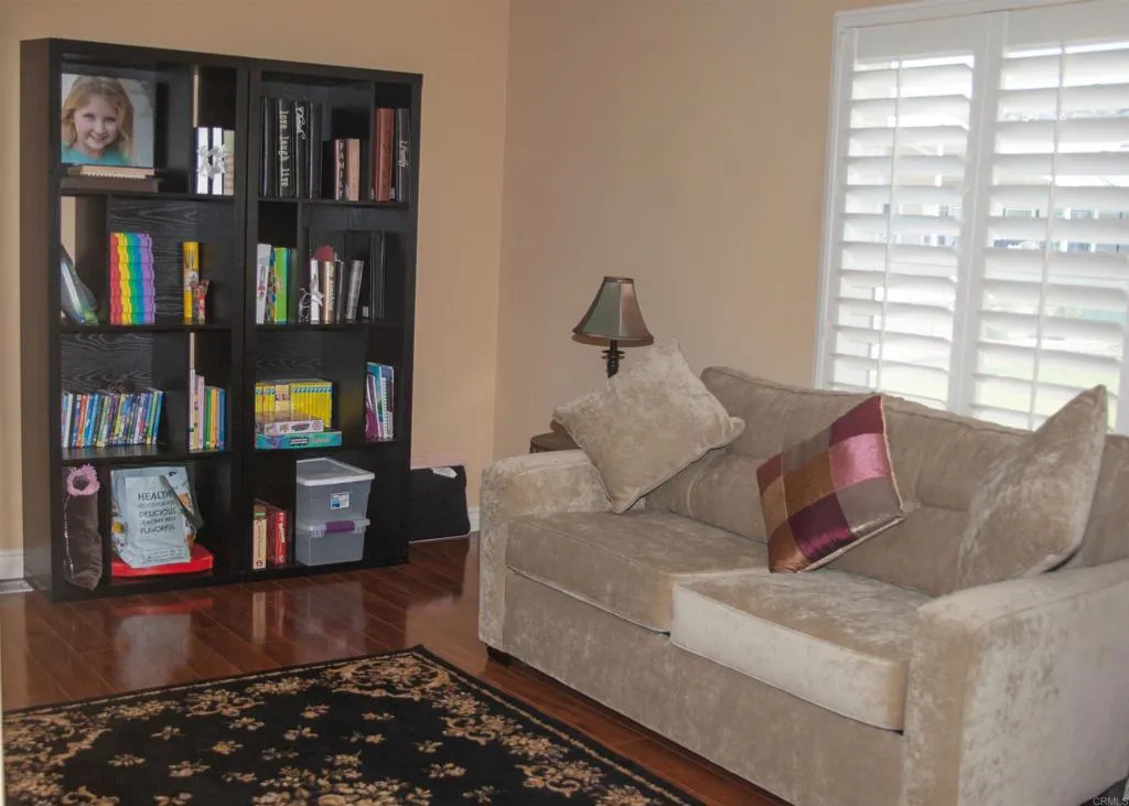 https://cdn.realtyfeed.com/cdn/127/306412960/2fb04ba1fc242ca4d19b923951676b65.webp