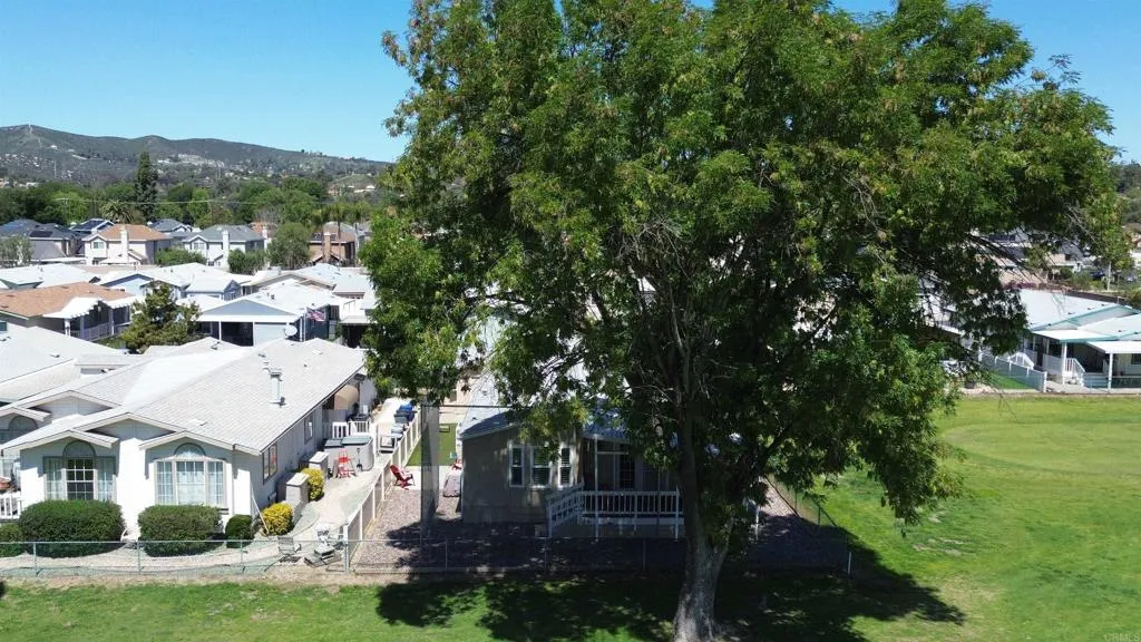https://cdn.realtyfeed.com/cdn/127/306412960/702eb50adc7c57321b9f8b1f80cd65c0.webp