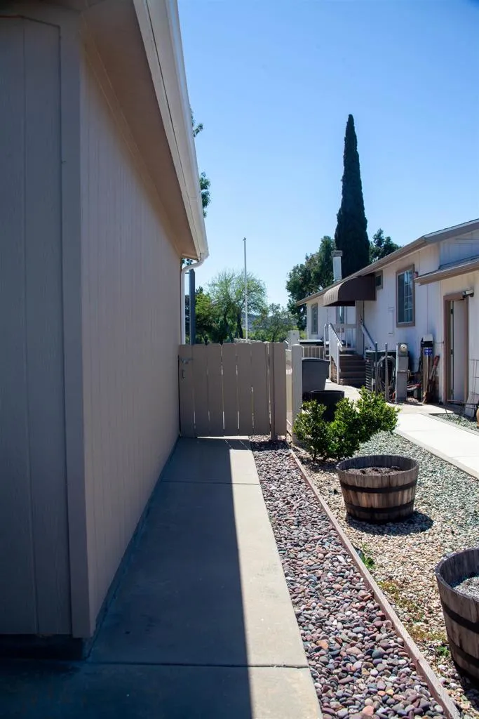https://cdn.realtyfeed.com/cdn/127/306412960/7c8cae1b68e6a4be04a43ac7a27b0316.webp
