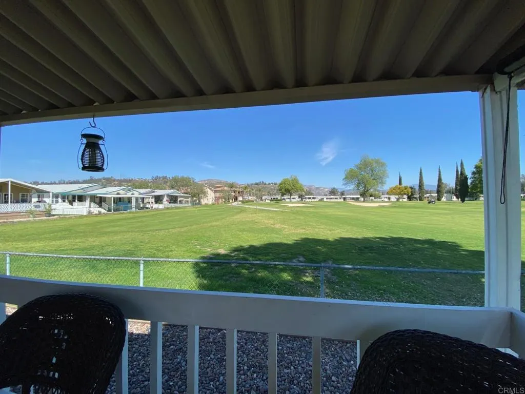 https://cdn.realtyfeed.com/cdn/127/306412960/eddd259d0ebd804ce6f80f1f8db725f2.webp