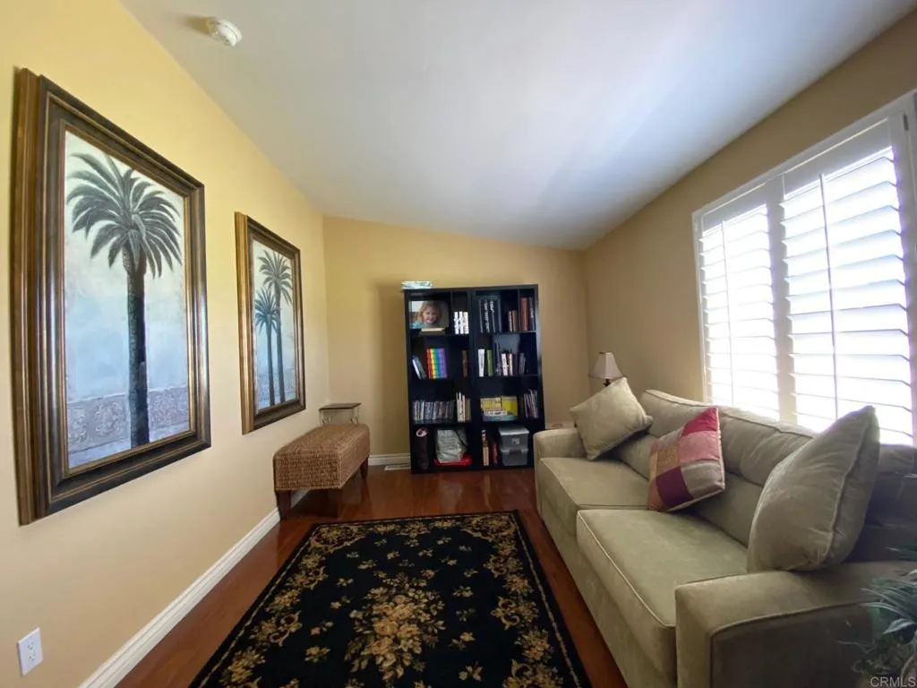 https://cdn.realtyfeed.com/cdn/127/306412960/f26896d4b9a7fc63536200fbb19f375d.webp