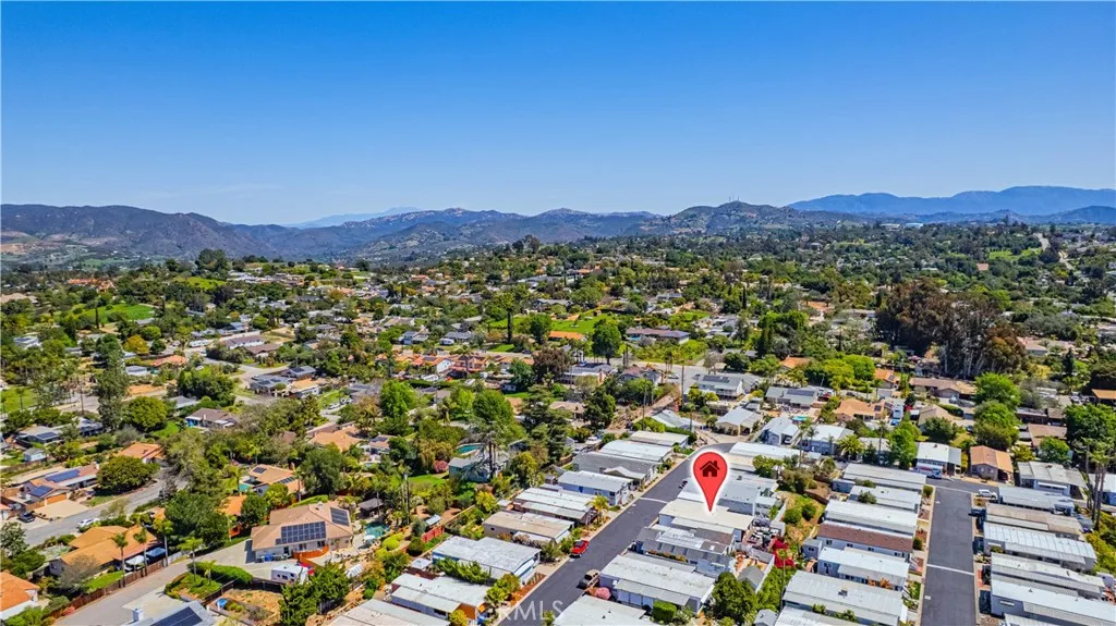 https://cdn.realtyfeed.com/cdn/127/306413142/370cc04124d39ea6bc9dd0b818dc3aa3.webp
