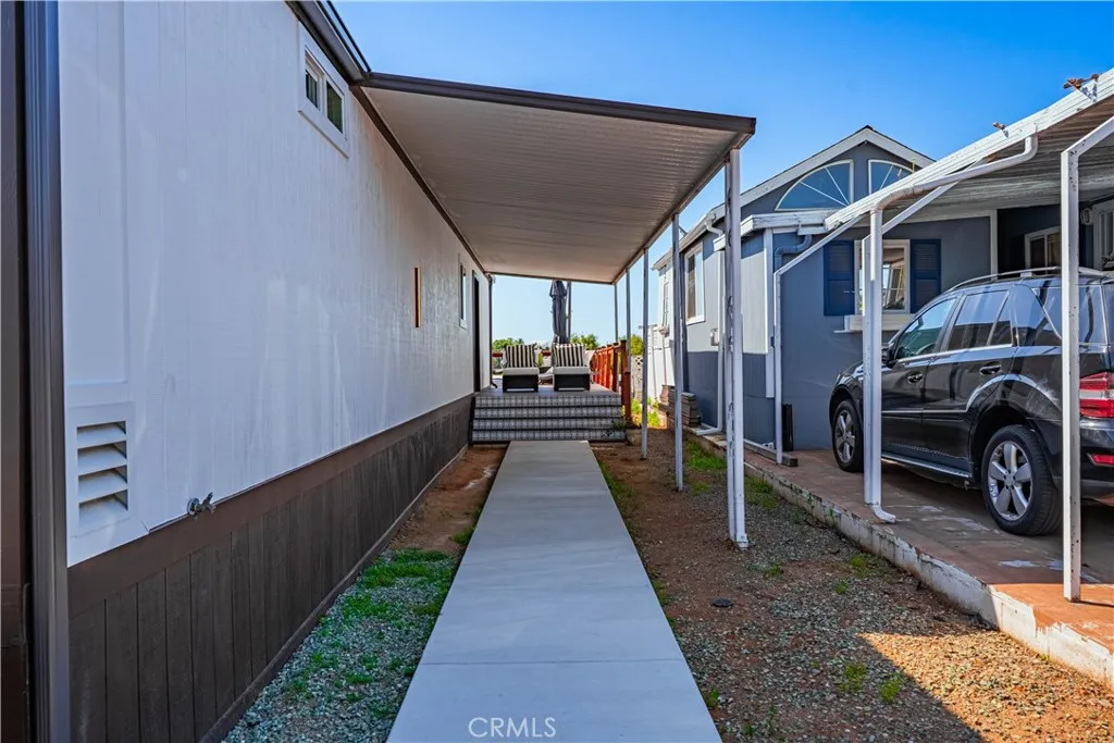 https://cdn.realtyfeed.com/cdn/127/306413142/96c246c86a9210eae31a583eee70d06c.webp