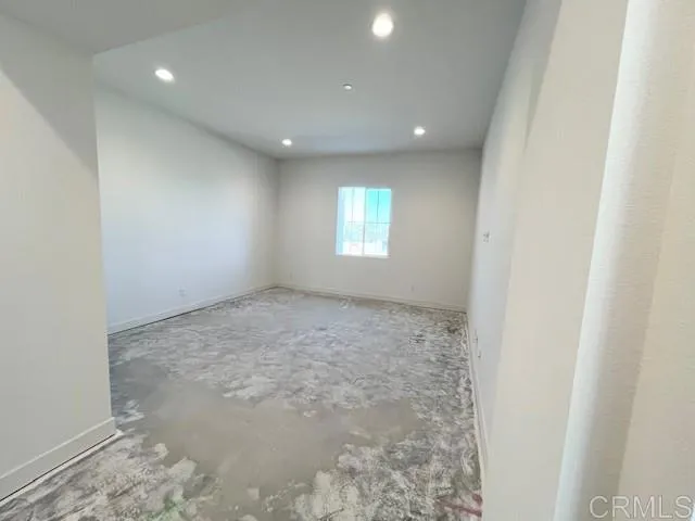 https://cdn.realtyfeed.com/cdn/127/306413204/323263ad1464a643c34cad31f9013e63.webp
