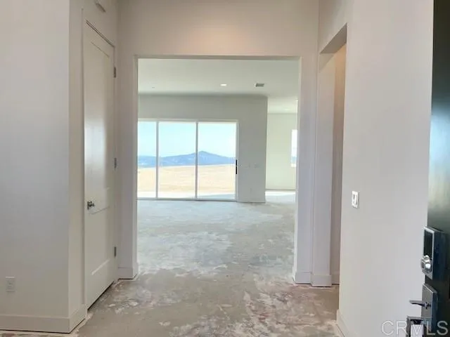 https://cdn.realtyfeed.com/cdn/127/306413204/85ce576fb1c3cc7000d997f70c7c89c9.webp