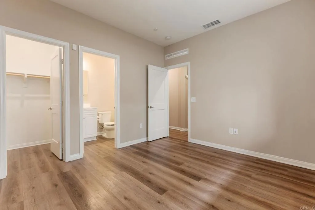 https://cdn.realtyfeed.com/cdn/127/306413299/f8c4bb92a23044dbbc6a4271a1a5203c.webp