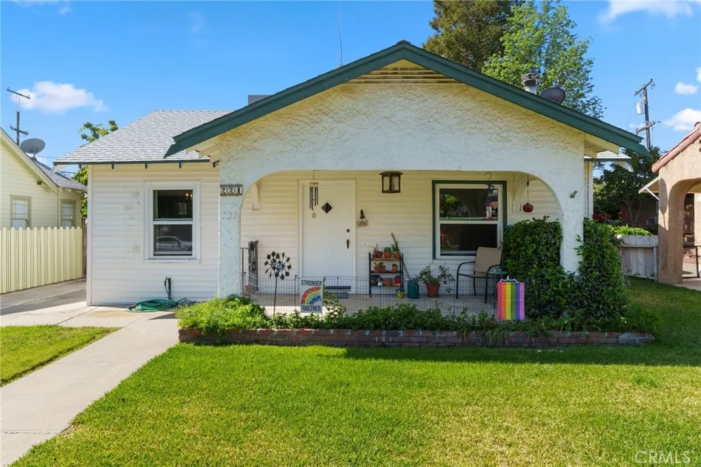 221 College Avenue, Coalinga, Ca 93210