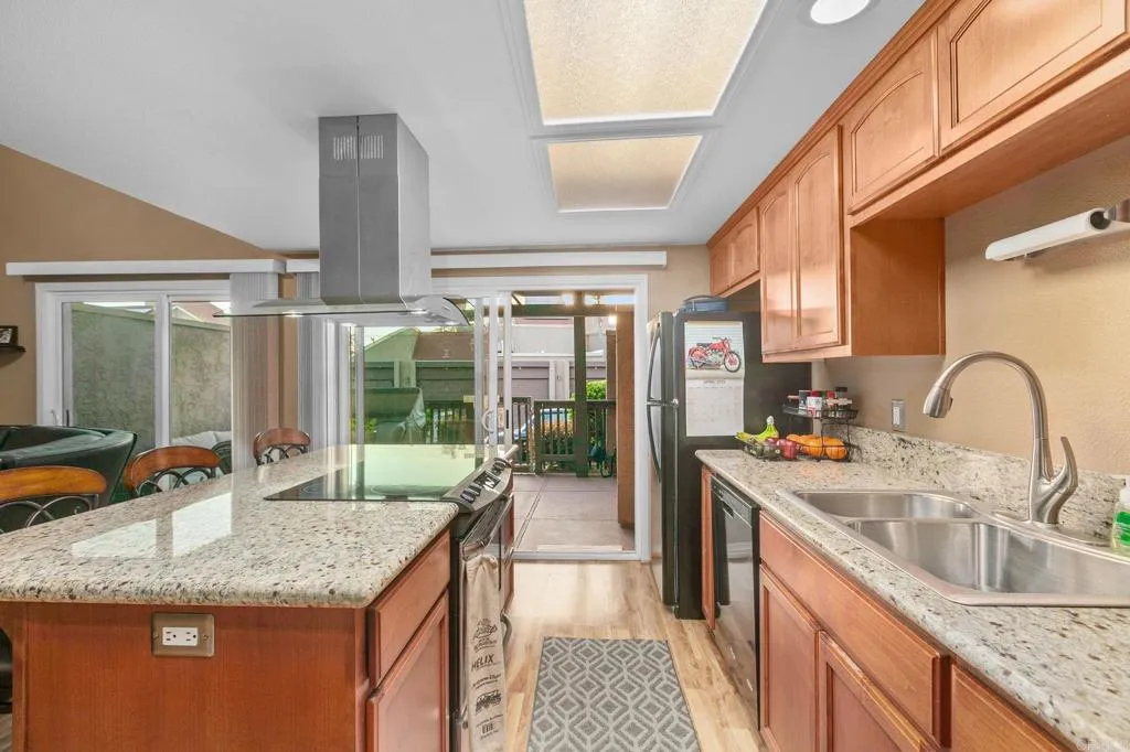 MLS: NDP2503591 Condo For Sale