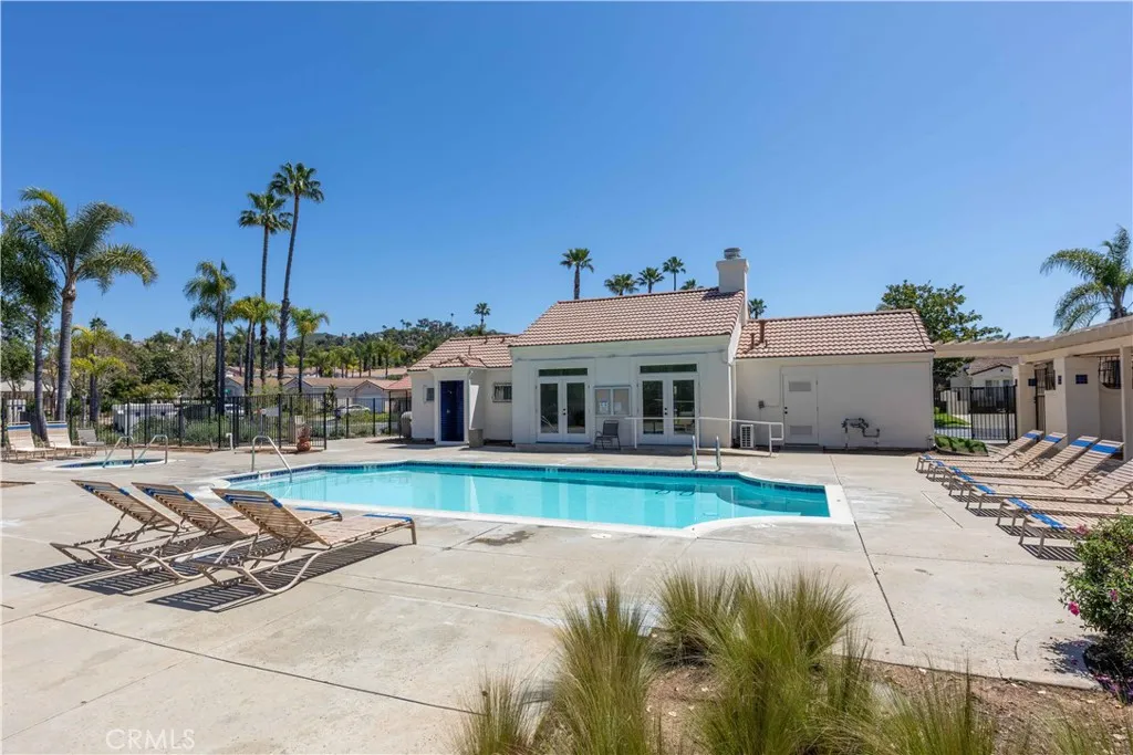 https://cdn.realtyfeed.com/cdn/127/306413766/236740a9a6b34372531f844f43d02760.webp
